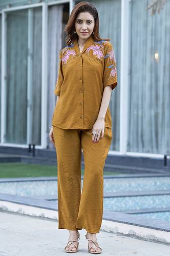 Women Viscos Creap Thred & Hand work Top With pant 
