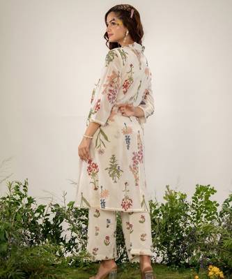 pearl cream printed cotton kurta sets 2