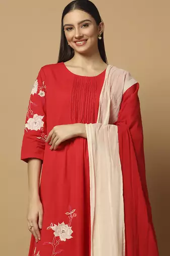 Red floral embroidered cotton kurta-set