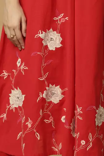 Red floral embroidered cotton kurta-set
