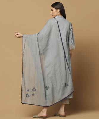 Grey floral embroidered cotton kurta-set 3