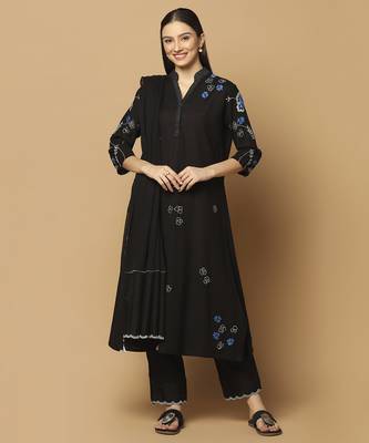 Black floral embroidered cotton kurta-set 1
