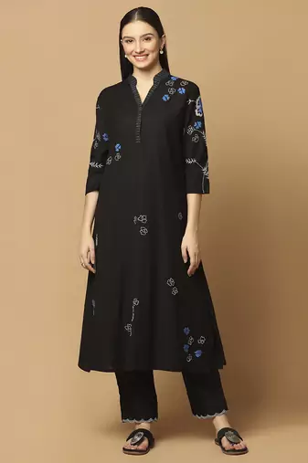 Black floral embroidered cotton kurta-set