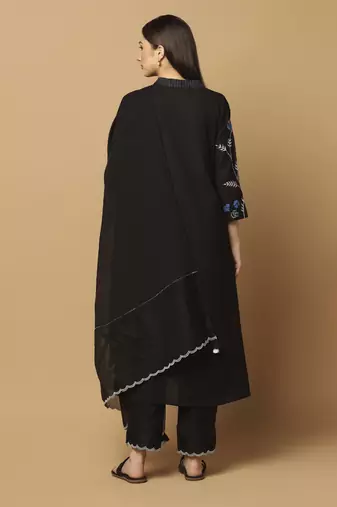Black floral embroidered cotton kurta-set