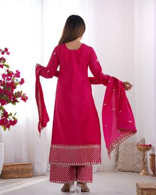 Graceful Pink Embroidered Kurta Set with Geometric Palazzo and Dupatta 3