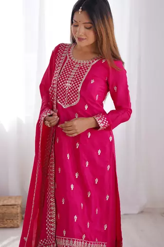 Graceful Pink Embroidered Kurta Set with Geometric Palazzo and Dupatta
