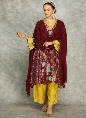 Wine cotton silk printed buti kurta set with scalloping dupatta 1