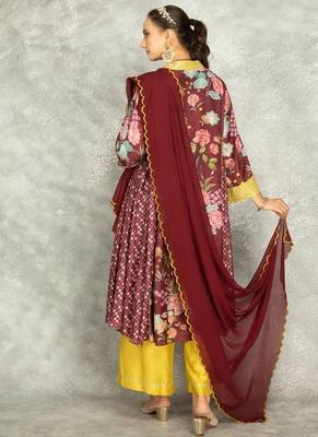 Wine cotton silk printed buti kurta set with scalloping dupatta 4