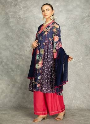 Blue cotton silk printed buti kurta set with scalloping dupatta 2