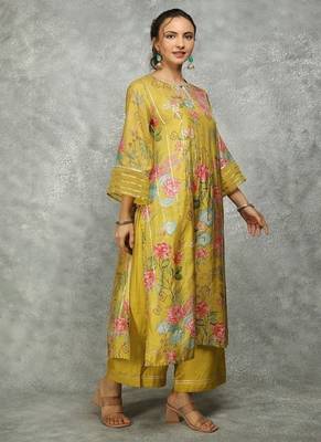 Yellow cotton silk printed kurta set 2
