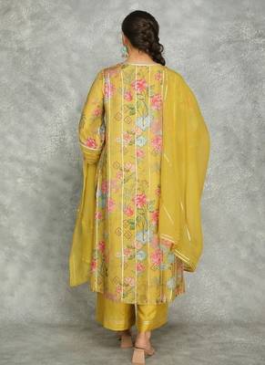 Yellow cotton silk printed kurta set 4