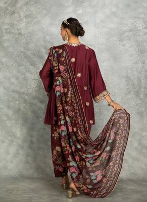 Wine cotton silk mirrror embroidered angrakha kurta set 4