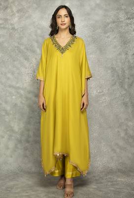 Yellow cotton silk plain kaftaan set with neckline embroidery 1