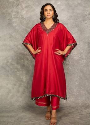 Rose pink cotton silk plain kaftaan set with neckline embroidery 1
