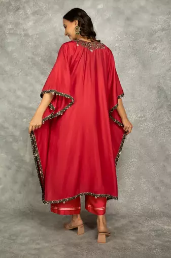 Rose pink cotton silk plain kaftaan set with neckline embroidery