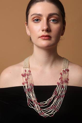 Rosy radiance haar pendent necklace