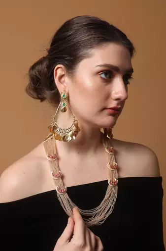 Chestnut charm haar pendent necklace