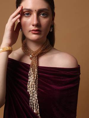 Coral dusk haar pendent necklace 1