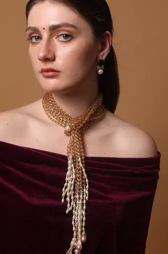 Coral dusk haar pendent necklace