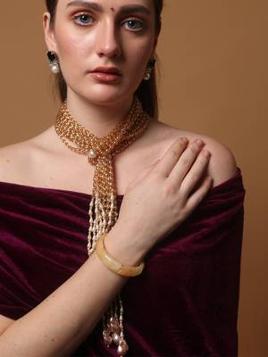 Coral dusk haar pendent necklace 5