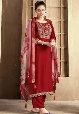 Maroon color spun rayon slub fabric heavy embroidery kurta set with digital printed dupatta 2