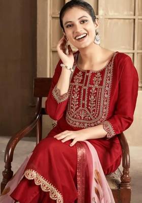 Maroon color spun rayon slub fabric heavy embroidery kurta set with digital printed dupatta 5