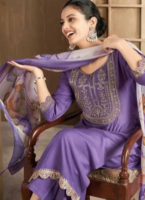 Lavender color spun rayon slub fabric heavy embroidery kurta set with digital printed dupatta 4