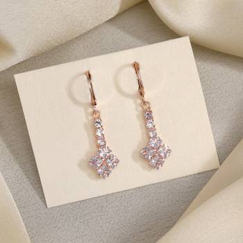 Dazzling vintage look with white color antique stone earrings for parties 1
