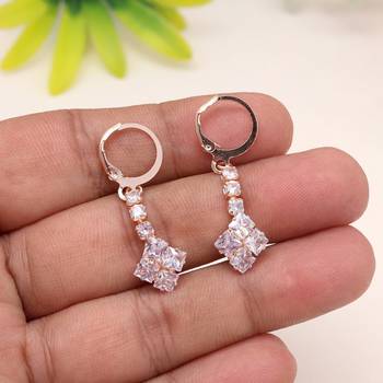 Dazzling vintage look with white color antique stone earrings for parties 2