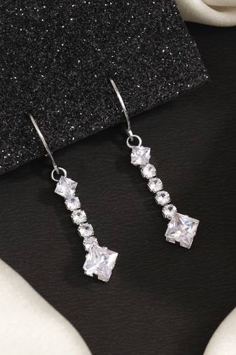 Hand-finished silver color antique stone earrings for a regal look