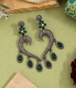 Green color fashion earrings for fresh outdoor events and garden parties