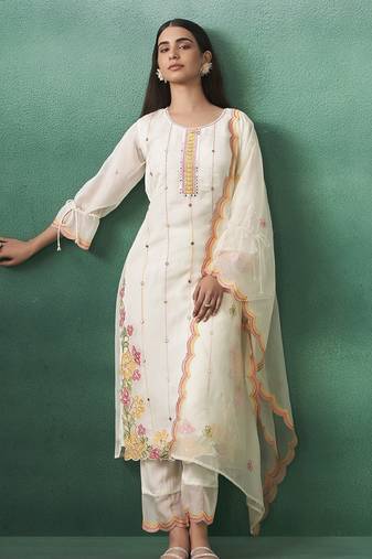 saint off white embroidered blended kurta sets