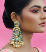 Multicolor earrings with metal base and yellow gold plating