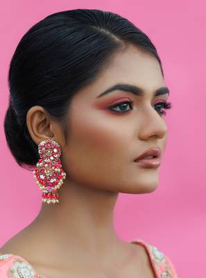 Pink yellow gold plated metal based earrings 2