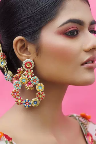 Yellow gold plated earrings multicolor metal based
