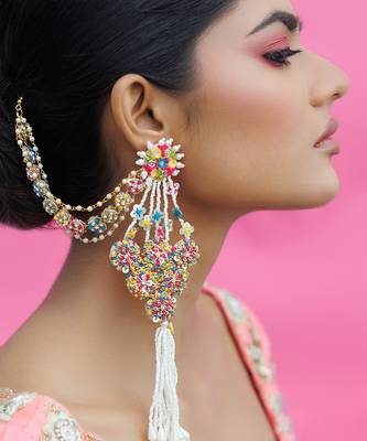 Multicolor earrings metal based yellow gold plated 1