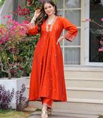 Women Beautiful Viscose Chanderi Fabric Flared Kurta, Pant and Dupatta Set