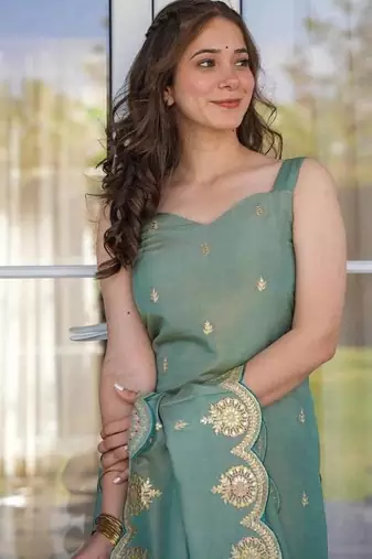 Women Viscose Zari Chanderi Straight Kurta Pant and Dupatta Set