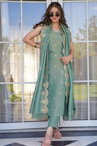 Women Viscose Zari Chanderi Straight Kurta Pant and Dupatta Set