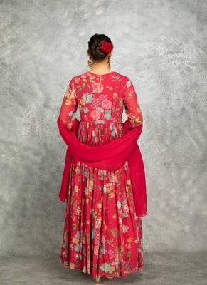 Hot pink floral printed georgette anarkali with scalloping dupatta set of 3 5