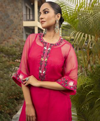 Fuchsia pink chanderi plain kurta set with minimal embroidery 5