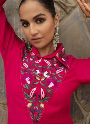 Fuchsia pink chanderi plain kurta and pant with front embroidery 3