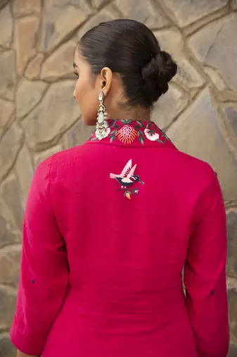 Fuchsia pink chanderi plain kurta and pant with front embroidery