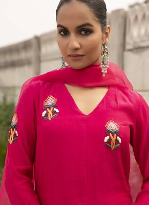 Fuchsia pink chanderi embroidered kurta set 3