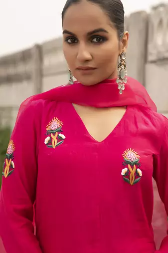Fuchsia pink chanderi embroidered kurta set