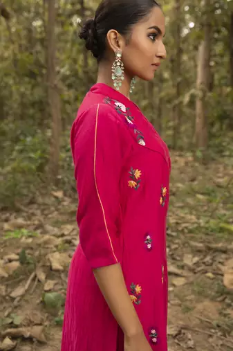 Fuchsia pink chanderi embroidered kurta and pant