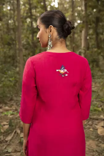 Fuchsia pink chanderi plain kurta with embroidered pants