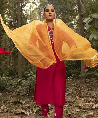 Fuchsia pink chanderi plain kurta with embroidered pants 5