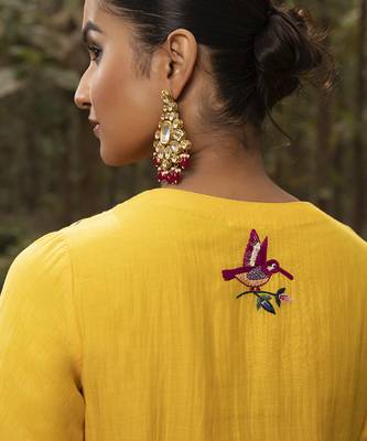 Yellow chanderi silk plain kurta set with neck line embroidery 5