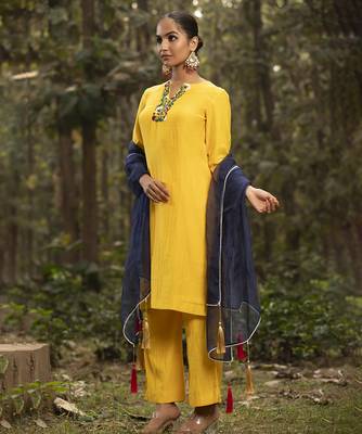 Yellow chanderi silk plain kurta set 1
